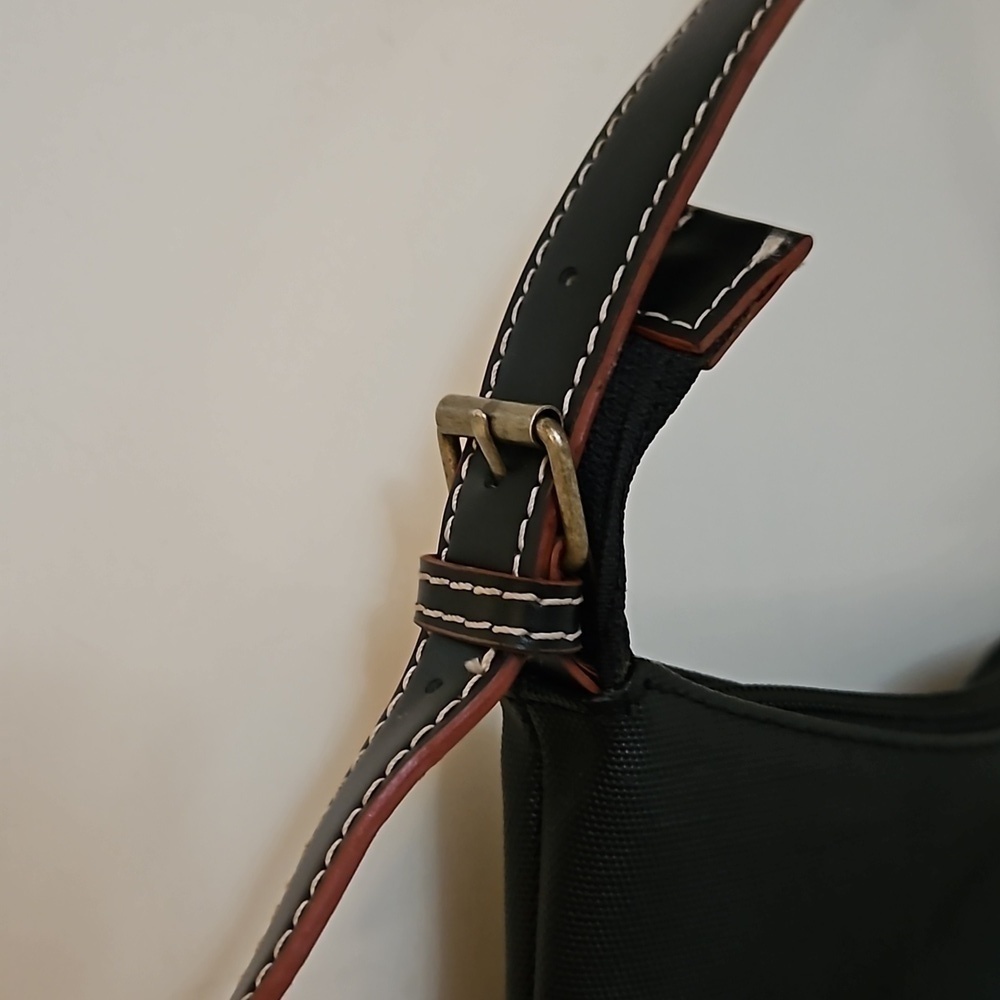 TOMMY HILFIGER Black Vinyl Shoulder Bag - Picture 7 of 10